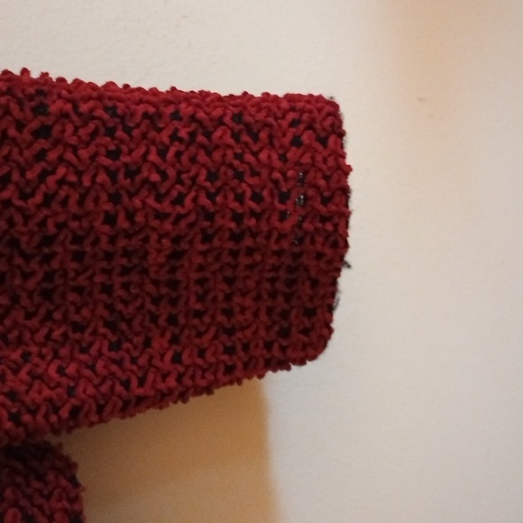 RED BOUCLE JACKET IN EXCELLENT CONDITION, NO COLLAR, VINTAGE, LOVELY - Picture 3 of 8